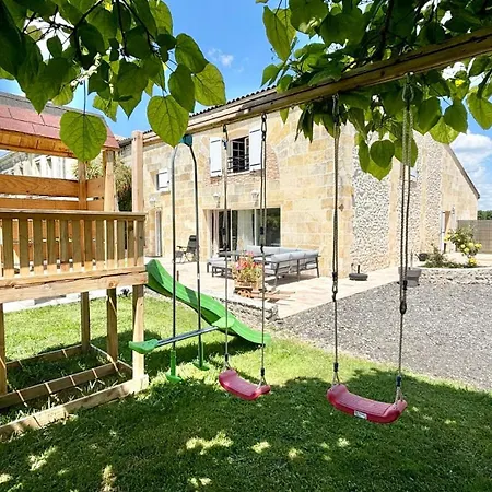 Villa De Moulins