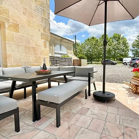 De Moulins Villa *